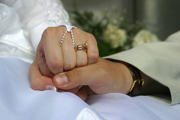 Evli İken Başkasıyla İlişkiye Girmek Nikahı Bozar Mı_