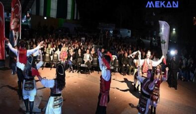 Menteşeli Cengiz, Bursa yöresi türküleri ile coşturdu