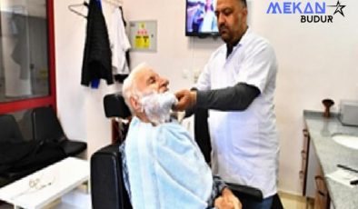 İzmir’in dört dörtlük hizmet veren huzurevi Türkiye’ye örnek