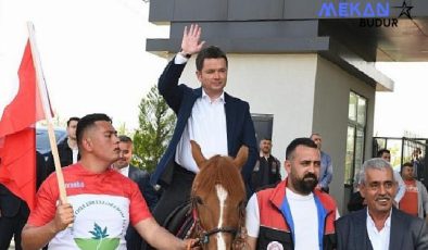 Osmangazi’de geleneksel rahvan at koşusu coşkusu